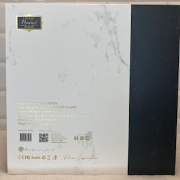 Latoua Mille Radiant Glow LED Face Mask and Neck Device - Picture 5 of 13